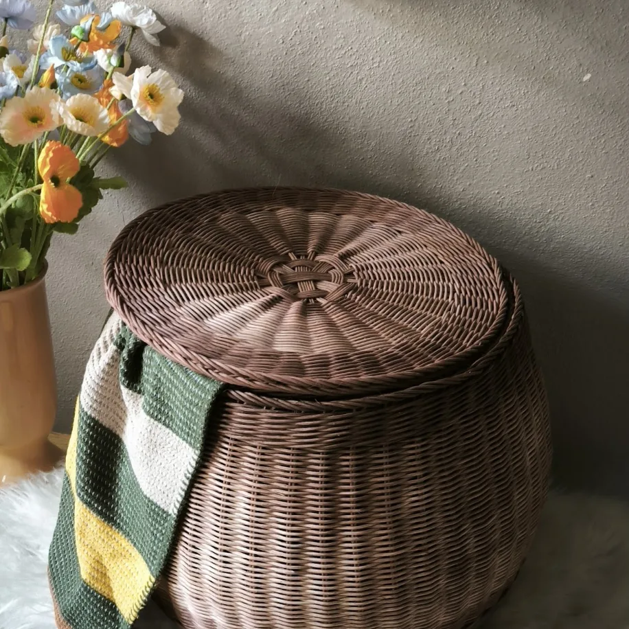 Kapaklı Rattan Sepet — Büyük Boy