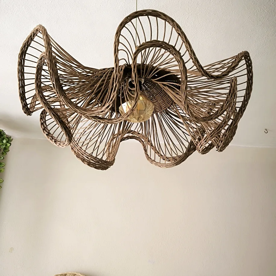 Çift Volanlı Rattan Avize — 65 cm